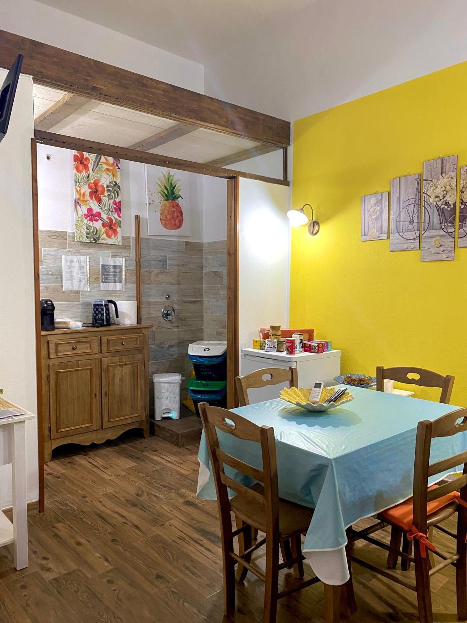 Hotel Dani'S House à Cagliari Extérieur photo