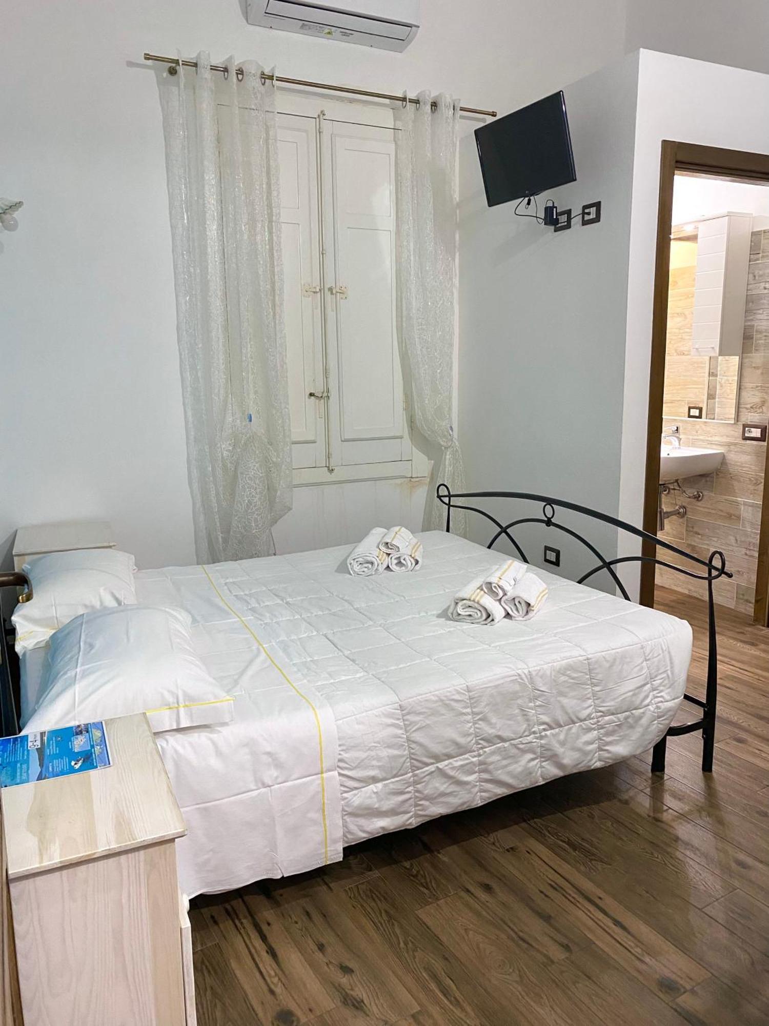 Hotel Dani'S House à Cagliari Extérieur photo